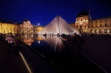 louvre 1