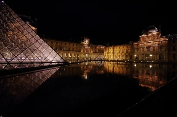 louvre 3